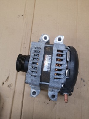 Jeep grand cherokee wk2 lift 3.0 crdi генератор p04801835ac фото №1