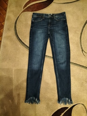 Spodnie Zara jeans 34 postrzępione nogawki rurki