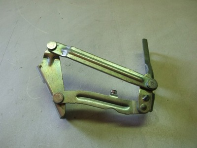 Петля капот лівий mercedes sprinter vw 9067500021 фото №1