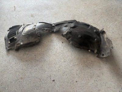 Bmw f11 підкрилок правий перед 7186728 комплект фото №1