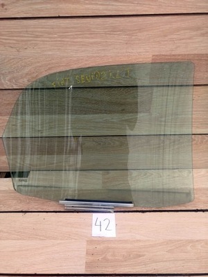 Стекло боковая дверь левый задняя fiat sedici фото №1