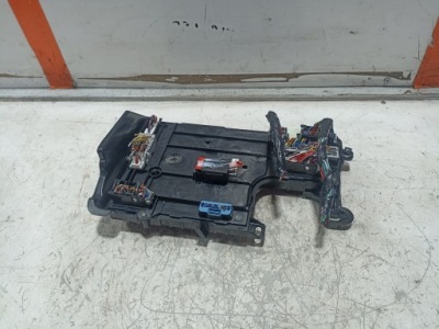 Tesla model 3 модуль komforut 1567455-02-d фото №1