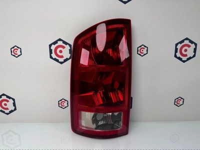 Лампа левая задняя dodge ram 02- фото №1