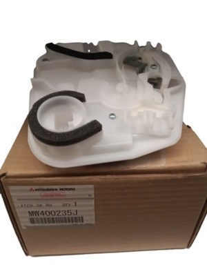 Mw400235j замок двері правий задня оригінальний номер mitsubishi asx фото №1