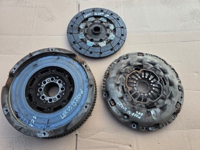 Зчеплення колесо двомасовий комплект lexus is 220 toyota 2.2 d-cat 2ad фото №1