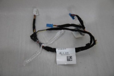 Джгут трубопровід кабелі led консолі mercedes w205 фото №1