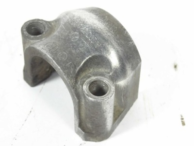 Mercedes w203 w209 кронштейн стабілізатора праве фото №1