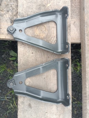 Кронштейн капот решітка scania ngs s 2285003 засувка кронштейн замок фото №1