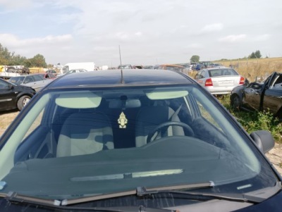 SZYBA PRZÓD PRZEDNIA CZOŁOWA FORD FOCUS MK2 SEDAN