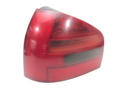 Лампа лівий задня audi a3 8l 8l0945095a хетчбек 96-06 фото №1