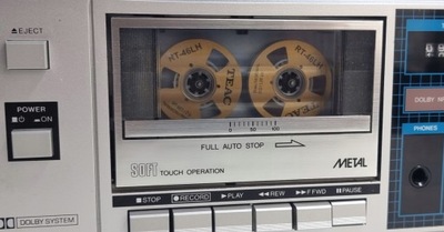 Magnetofon kasetowy SANYO RD 220
