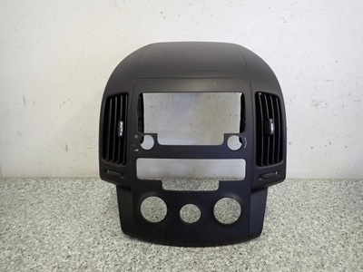 Hyundai i30 09- рамка радио решётка фото №1