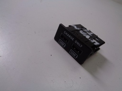 Роз'єм usb maserati levante 2016- фото №1