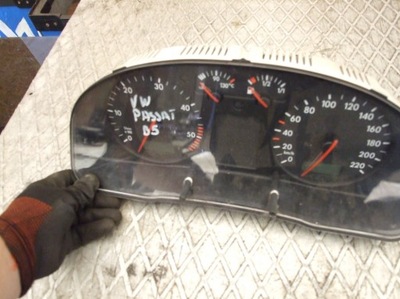 VW PASSAT B5 CUADRO DE INSTRUMENTOS 3B0919861J  