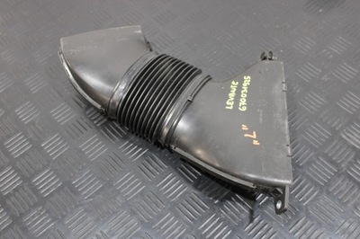 Труба впуск повітря лівий 670031925 maserati levante m161 фото №1