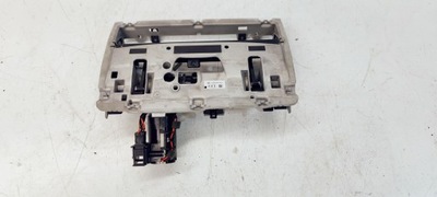 Подъемник дисплея audi a3 8v 8v0857974e фото №1