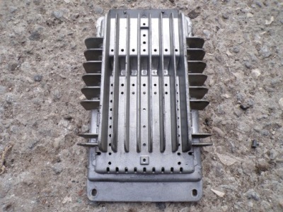 Підсилювач bose alfa romeo оригінальний номер 606993570 фото №1