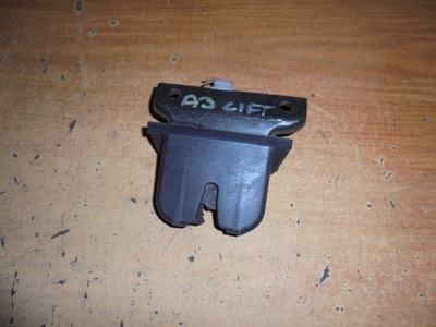 Audi a3 8l замок крышки багажника 8l0827520c фото №1