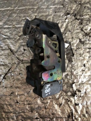 Замок двері лівий перед європа alfa romeo фото №1