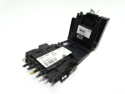 Citroen peugeot - модуль напряжения аккумулятор 28201235 фото №1