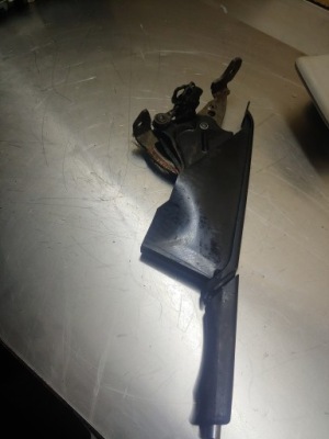 Важіль гальма ручного audi a4 b5 1,8 b фото №1