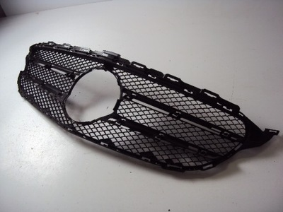 Решётка радиатора решётка радиатора mercedes c-klasa w205 2014- фото №1