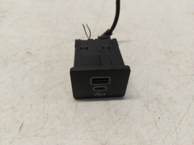 Ford ranger vi 6 2024r. роз'єм port usb n1wt-18k810-ze фото №1