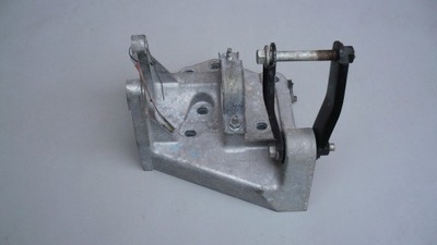 Кронштейн кронштейн опора range rover evoque l538 15r фото №1