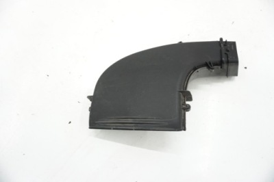 Volvo v40 ii рестайлинг  воздухозаборник воздуха 2.0 d2 31338658 фото №1