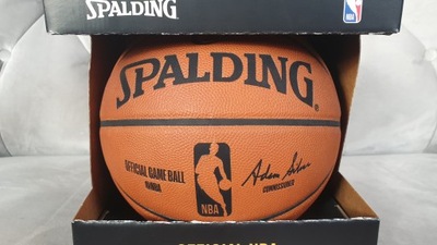 Skórzana piłka NBA SPALDING OFFICIAL GAME BALL