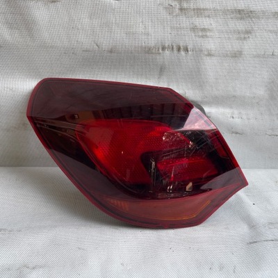 Opel astra j лампа задняя левая 13306577 фото №1