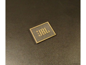 Naklejka JBL wypukłe 28 x 23 mm 239b