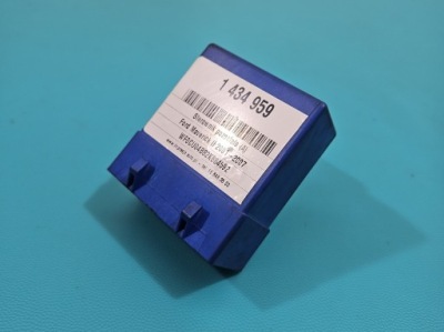 Блок управления модуль света ford maverick ii 01-07 yl84-13r367-ab фото №1