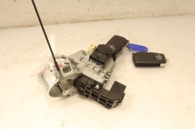 Замок зажигания toyota auris ii lift 45020-0205 фото №1