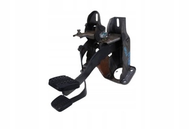 Педаль зчеплення гальма mazda b2500 фото №1