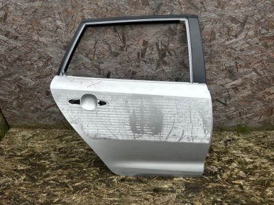 Toyota corolla e21 kombi двері праве задня задні фото №1