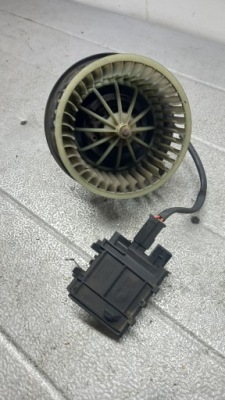 Вентилятор отопителя audi a4 b5 96r sedan фото №1