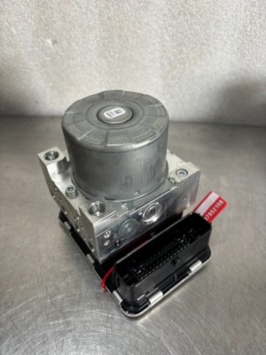 Насос abs renault trafic iii iv 476603637r org фото №1