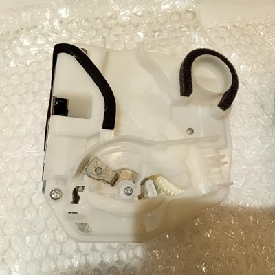 Mitsubishi asx outlander 12- замок дверь левый задняя фото №1