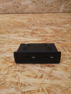 Mercedes w290 port usb разъём usb a2478204002 фото №1