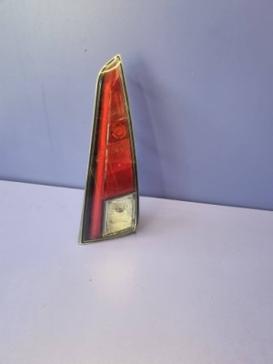 Toyota prius prime лампа левый задняя 81590-47010 ładna фото №1