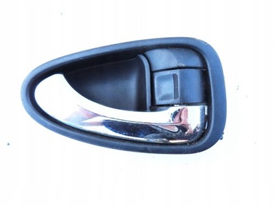 AGARRADERO PARTE DELANTERA DERECHA DE PUERTA TOYOTA AVENSIS 3 T27 2008-2015 AÑO  