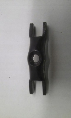 Замок кронштейн форсунок opel corsa e 1.3 cdti фото №1