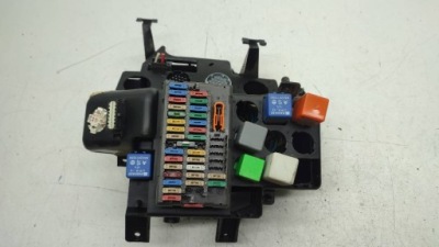 Коробка запобіжників peugeot partner i 1.6 b фото №1