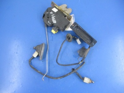 Volvo s80 i замок крышки задняя 9170974 микровыключатель фото №1