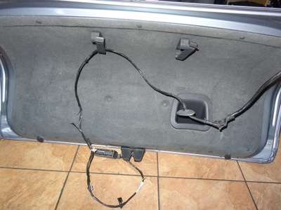 Vectra c 1.8b 03' sedan обивка крышки фото №1