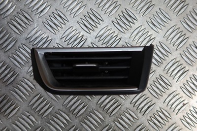 Решітка обдув права clio v 687608207r фото №1