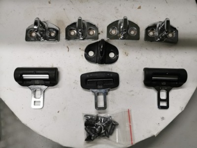 Засувки двері кришки, зажим ременів renault clio v 825705229r all/1/c4 фото №1