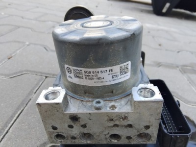 Vw atlas cross lift 2021 насос abs 5q0614517fe фото №1