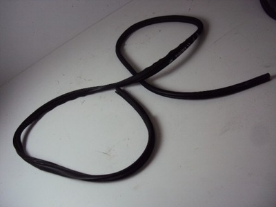 Прокладка двері правий перед citroen c4 aircross фото №1